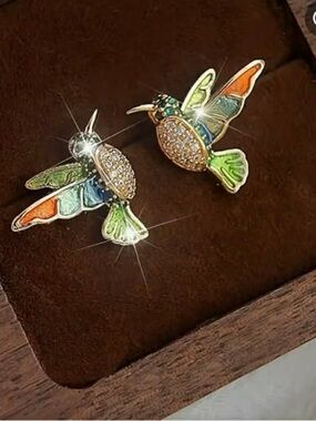 Sparkling Multicolor Hummingbird Stud Earrings